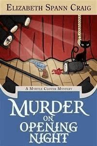 Murder on Opening Night - Elizabeth Spann Craig - E-Book
