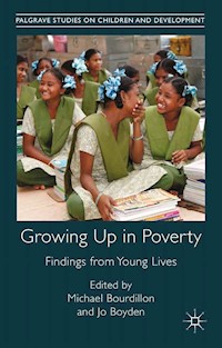 Growing Up in Poverty -  - E-Book